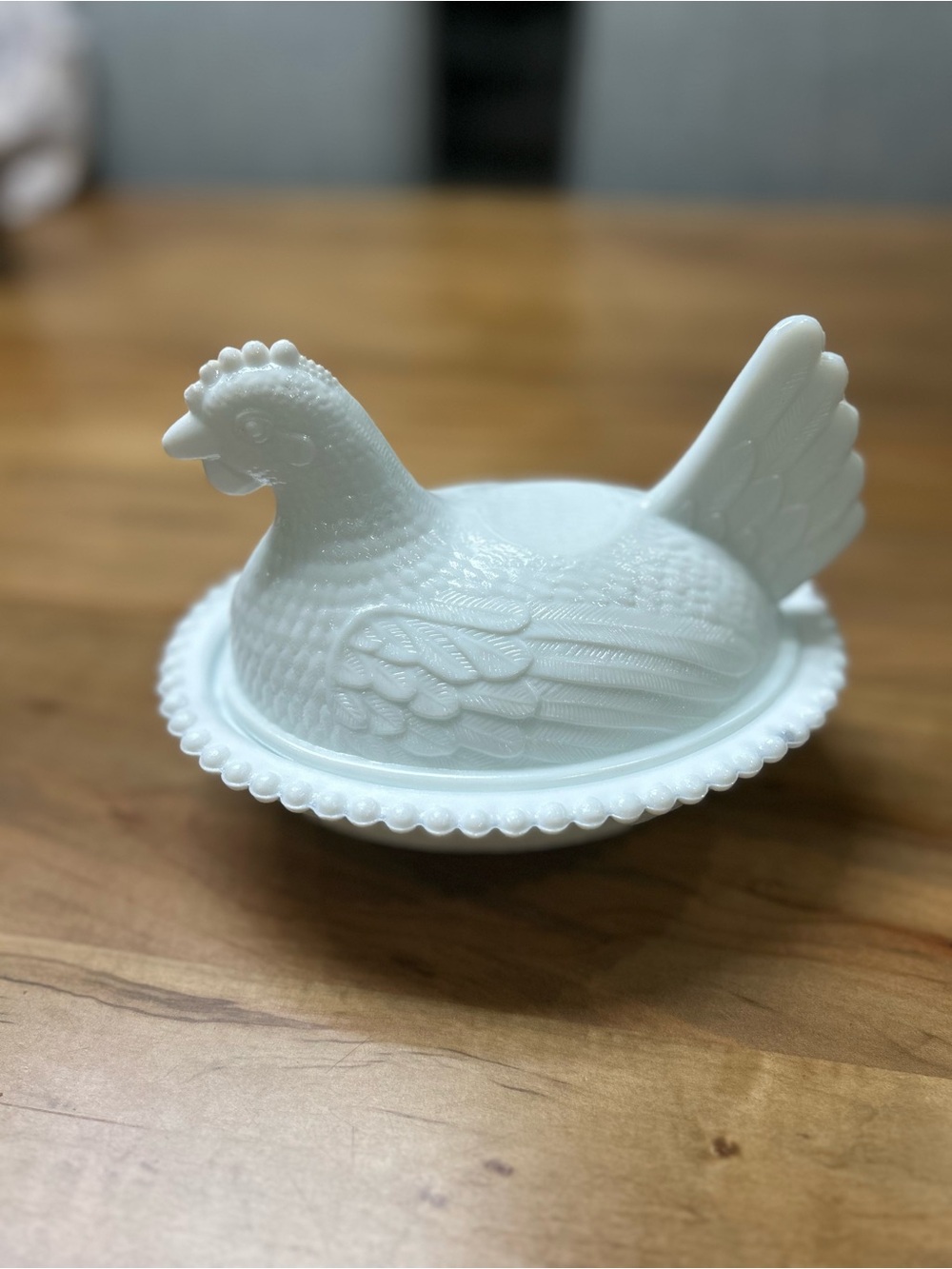 Vintage Indiana Milk Glass Hen On A Nest